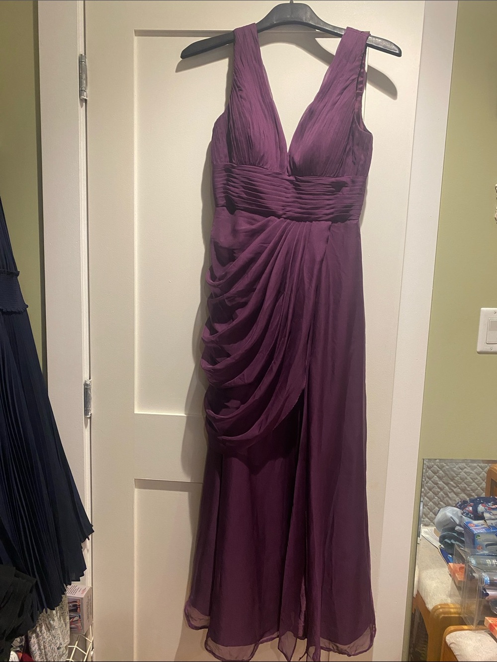 Jadore Evening, Stunning purple silky dress size 12